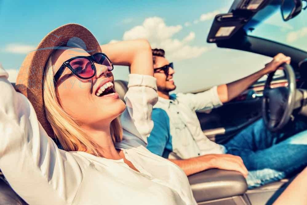 how to take a nice picture in a car with a guy.