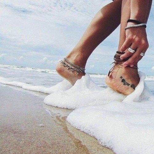 how to take a nice picture in the water at the seaside