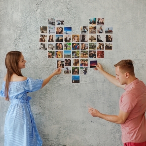 How to place photos on the wall (33 schemes)